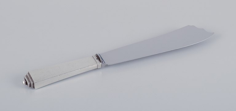 Georg Jensen Pyramide.Lagkagekniv i sterlingsølv med blad i rustfrit stål.