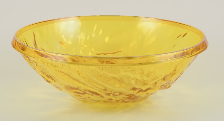 Mario Bellini for Kartell, Italien.Stor ”Moon” skål i gul PMMA  plast.