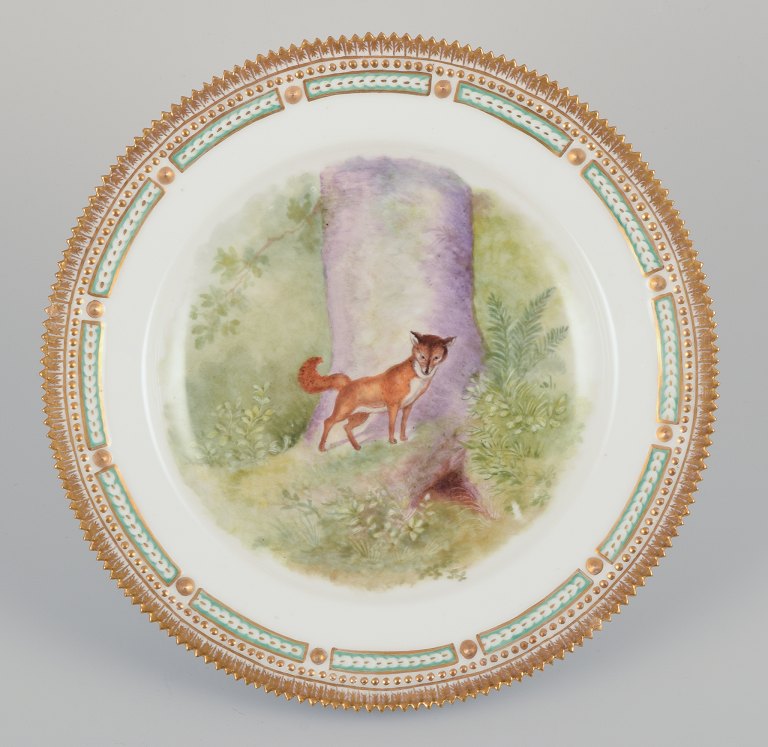 Royal Copenhagen Fauna Danica, dinner plate featuring a motif of a fox.Hand-painted.