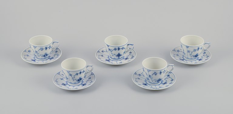 Royal Copenhagen Blue Fluted Plain.A set of four coffee cups with saucers.