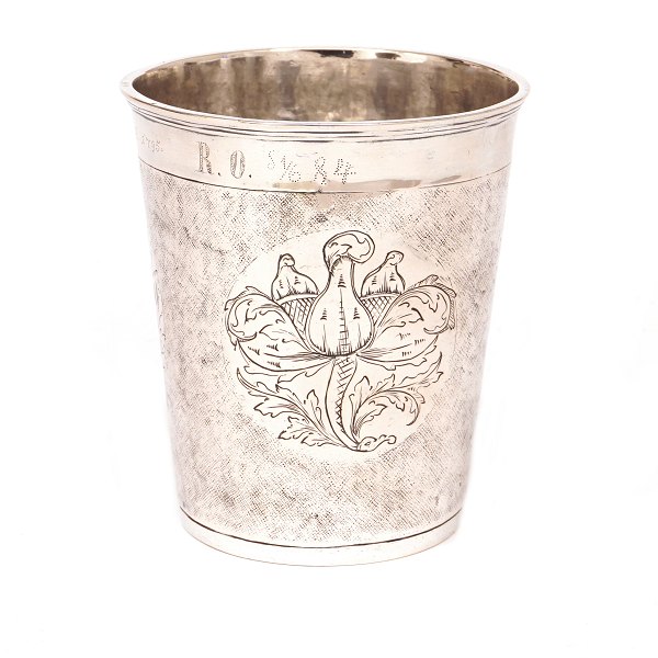 Danish Baroque silver cup by Mogens Thommesen Løwenhertz, Horsens, 1695-1734. Dated 1729. H: 10,3cm. W: 148gr