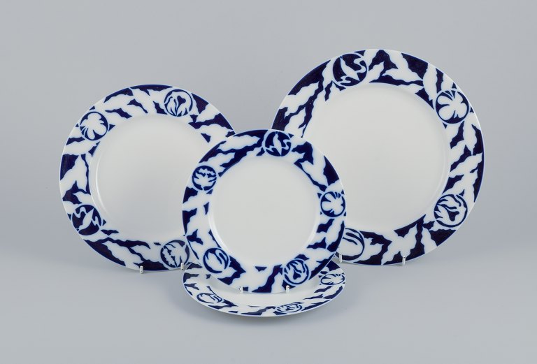 Lin Utzon for Rosenthal, Tyskland.Fire tallerkner i forskellige størrelser.