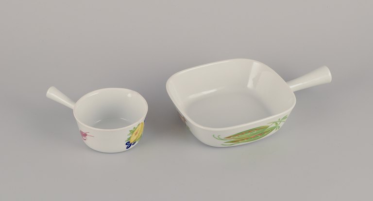 Danild/Lyngby, "Picnic".Two ovenproof dishes with handles.