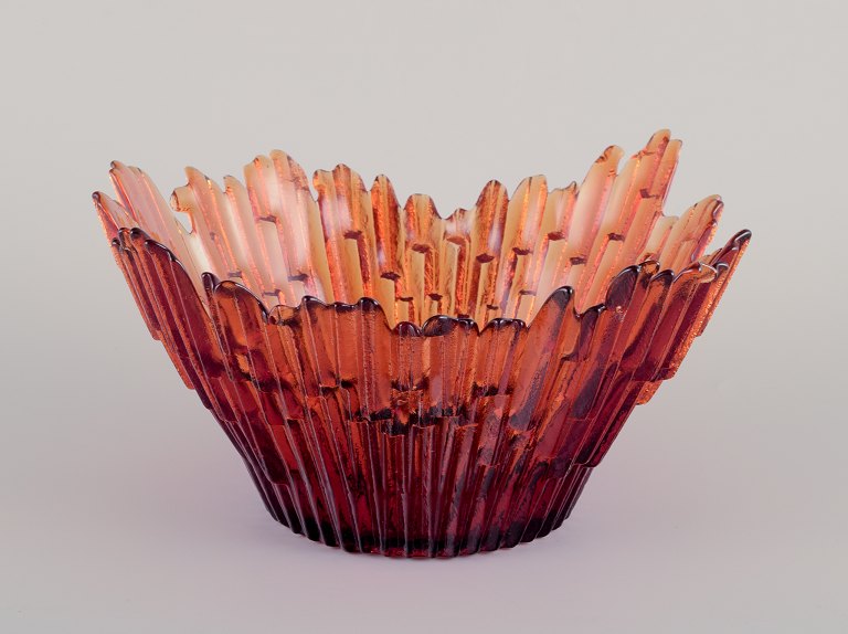Tapio Wirkkala for Humppila "Northern Light"Large art glass bowl in amber-colored glass.