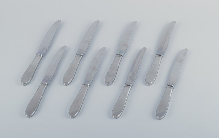 Gundorph Albertus for Georg Jensen. Otte Mitra middagsknive i rustfrit stål.