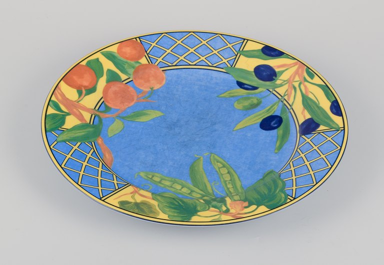 Laure Japy, Paris / Limoges, France.Porcelain cover plate.