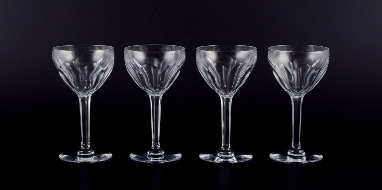 Val St. Lambert, Belgium. A set of four large Art Deco red wine glasses in crystal.