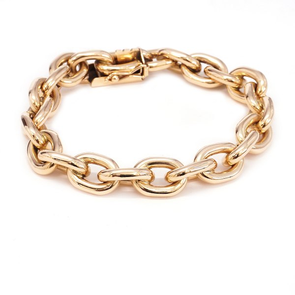 14kt gold anchor bracelet by Bjarne Nordmark Henriksen, Denmark. L: 20,5cm. W: 87,2gr