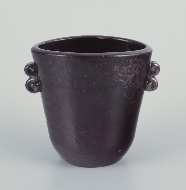 Arne Bang, own workshop.Vase with handles.