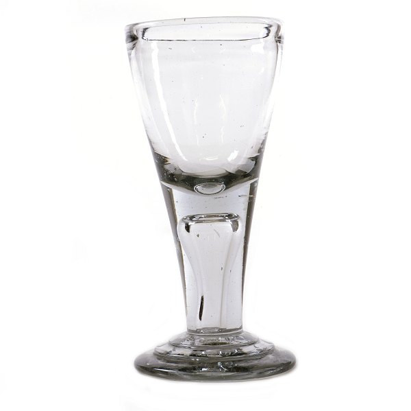 Meget kraftigt norsk nøgen jomfru glas med trappefod. Nøstetangen Glasværk ca. år 1770. H: 18,6cm