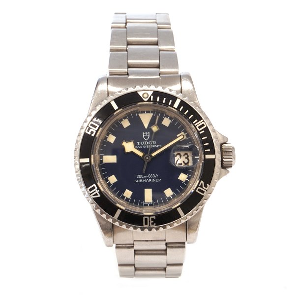 Tudor Submariner Snowflake ref. 94110 år 1980. God stand med flot ensartet patinering. Mindre rugsspor. D: 40mm