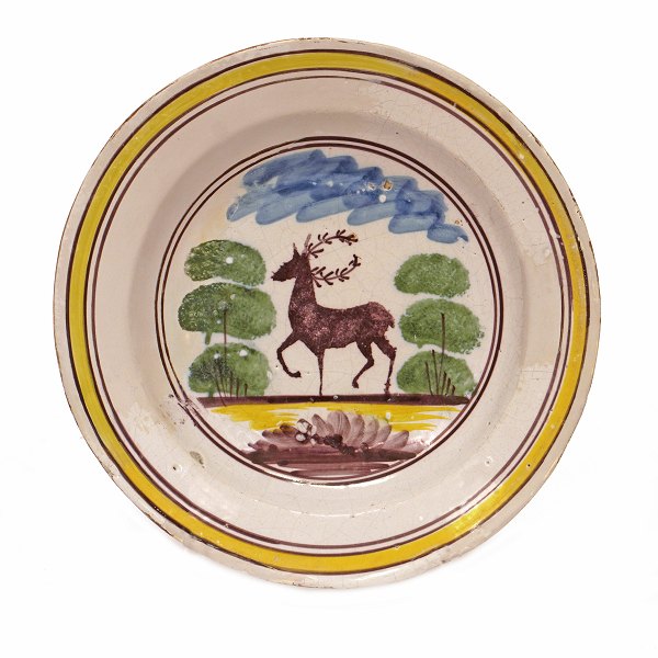 Kellinghusen fajance tallerken med motiv i form af hjort. Kellinghusen ca. år 1800. D: 22,5cm