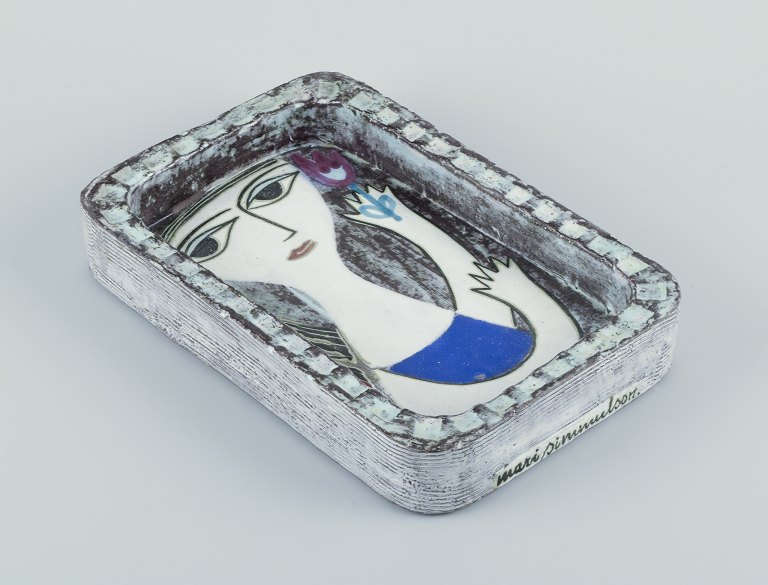 Mari Simmulson for Upsala-Ekeby, Sweden.Large ceramic bowl.