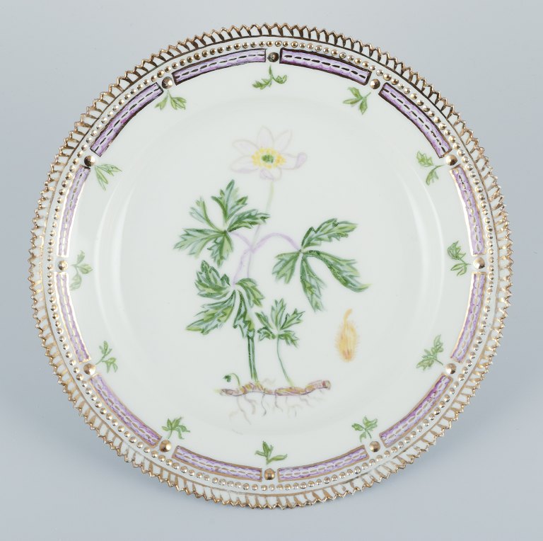 Royal Copenhagen Flora Danica.Lunch plate.