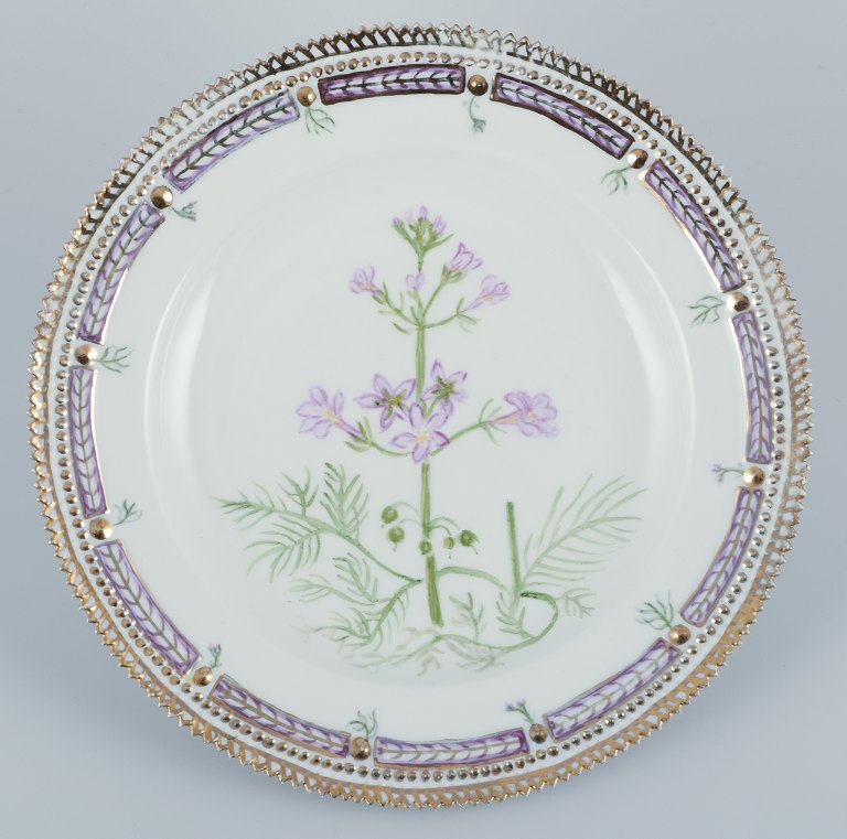 Royal Copenhagen Flora Danica.Dinner plate.