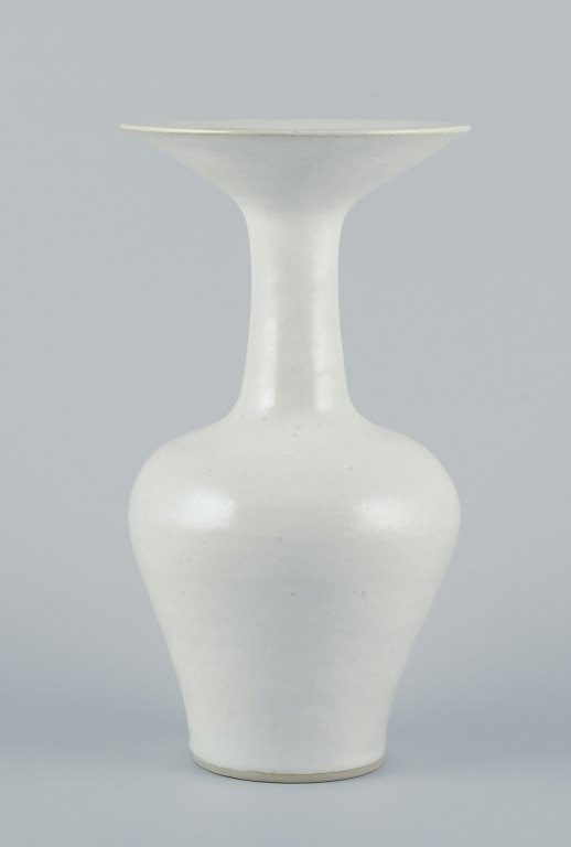 Lucie Rie, eget værksted.Stor modernistisk unika vase.
