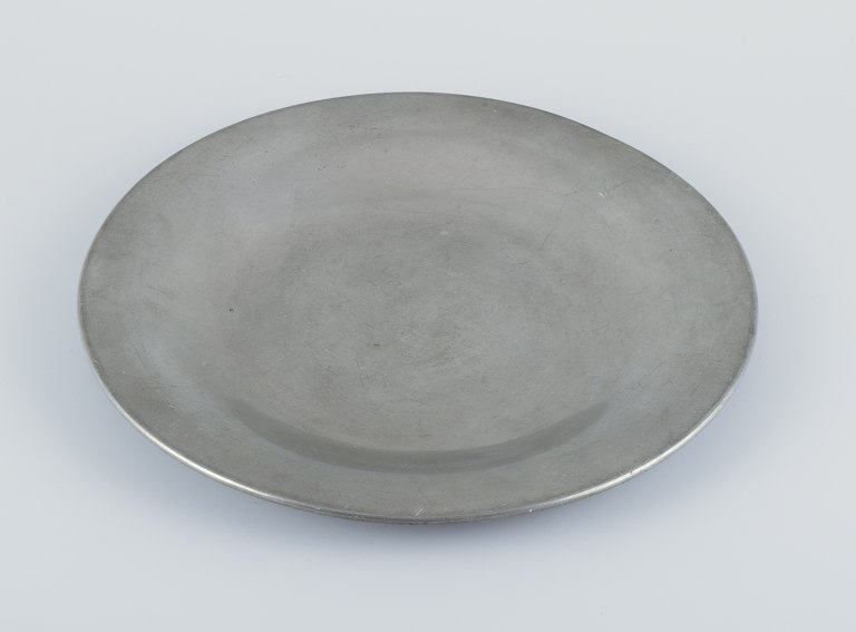 Just Andersen.Early Art Deco dish in pewter.