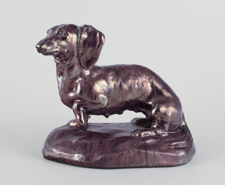 Søren Kongstrand. Large sculpture of a dachshund in lustre glaze.One of a kind.