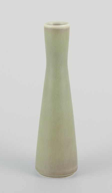 Frode Bahnsenfor Palshus. Large and narrow ceramic vase in light green hare fur glaze.