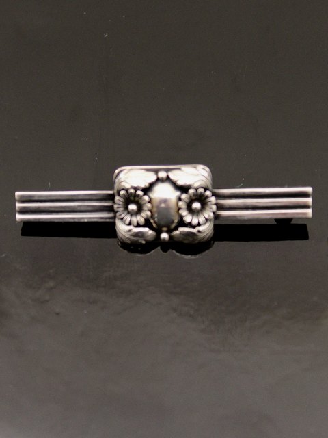 N E From 830 silver brooch