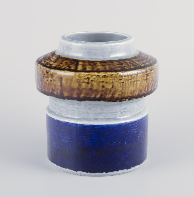 Olle Alberius for Rörstrand, Sweden."Titus" ceramic vase in stoneware.