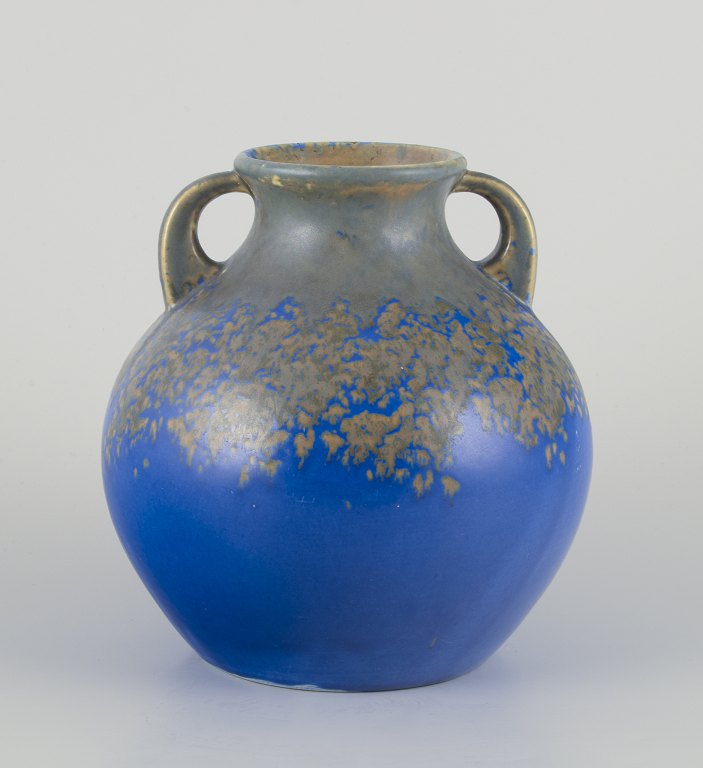 Villeroy & Boch, Luxembourg. Stor unika keramikkrukke med to hanke.