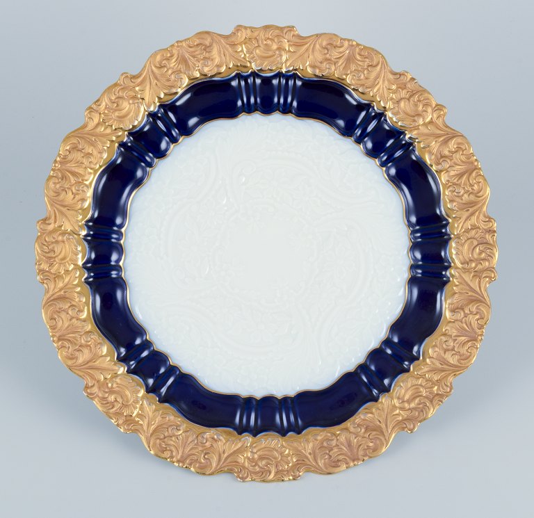 Meissen, Tyskland. Prydfad af porcelæn.