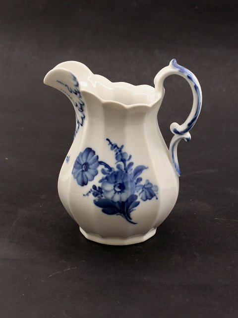 Royal Copenhagen Blå Blomst kande 10/8520