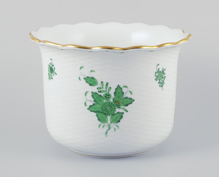 Herend, Hungary. Chinese Bouquet Apponyi Green, porcelain flowerpot.Hand painted with green floral motifs, gold decoration.