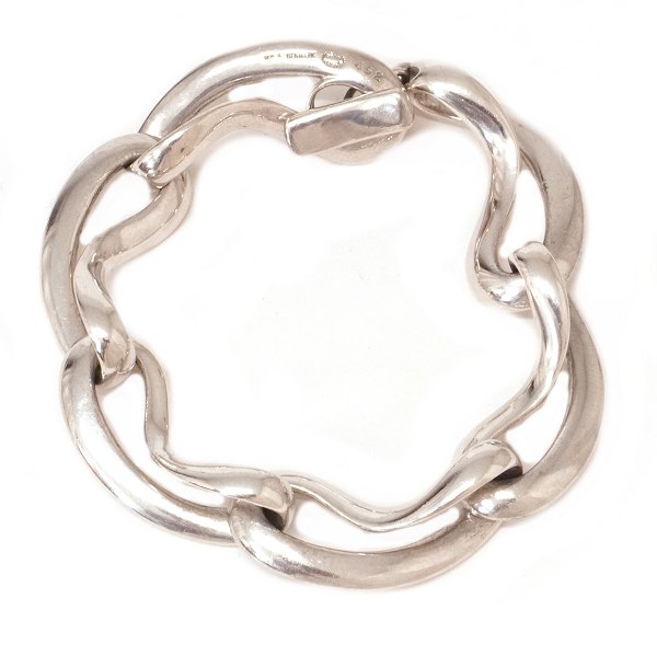 Regitze Overgaard for Georg Jensen Infinity leddelt armlænke i sterlingsølv #452. L: 20cm