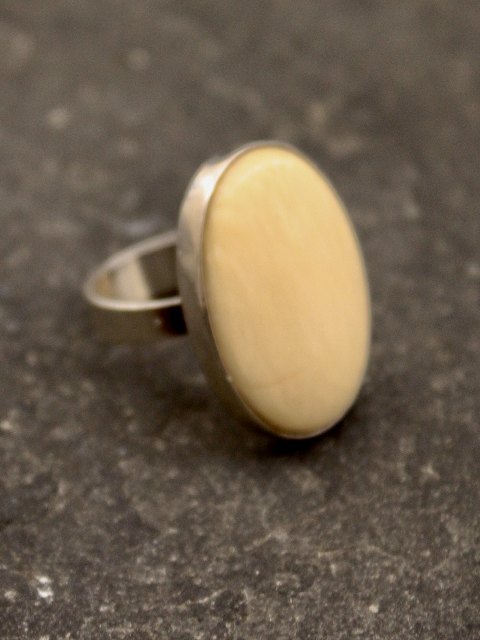 N E From sterling sølv ring med ben
