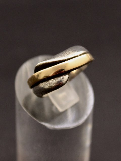 Sterling sølv ring med guld stribe