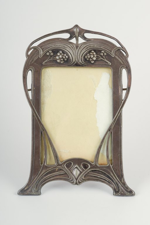 WMF (Württembergische Metallwarenfabrik), Germany – Elegant Art Nouveau Pewter Frame, c. 1900.