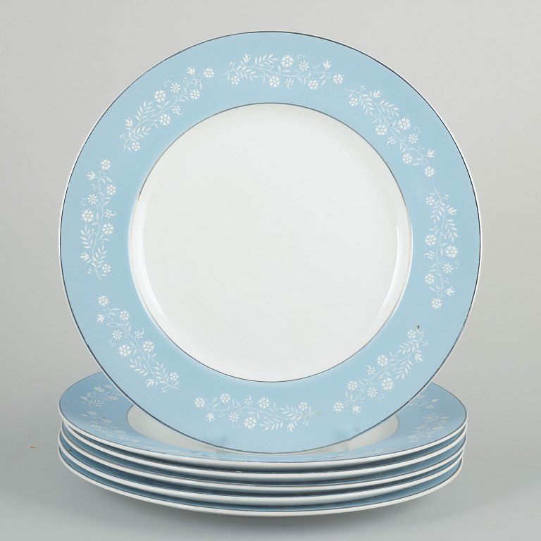 Grindley, “Mille Fleurs”6 large dinner plates.