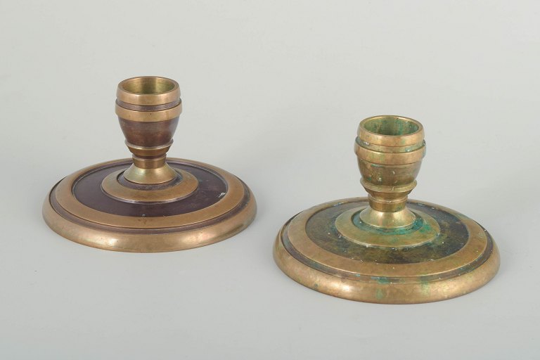 CAWA, dansk designPar lysestager i messing, Art Deco, 1940’erne.