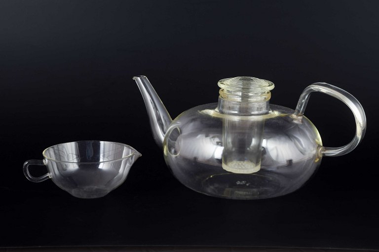 Wilhelm Wagenfeld for Jenaer GlasTekande med indsats og flødekande, 1930’erne.