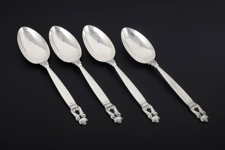 Georg Jensen4 suppeskeer, “Konge / Acorn”.Sterlingsølv, efter 1944.
