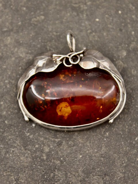 Rav vedhæng/broche
