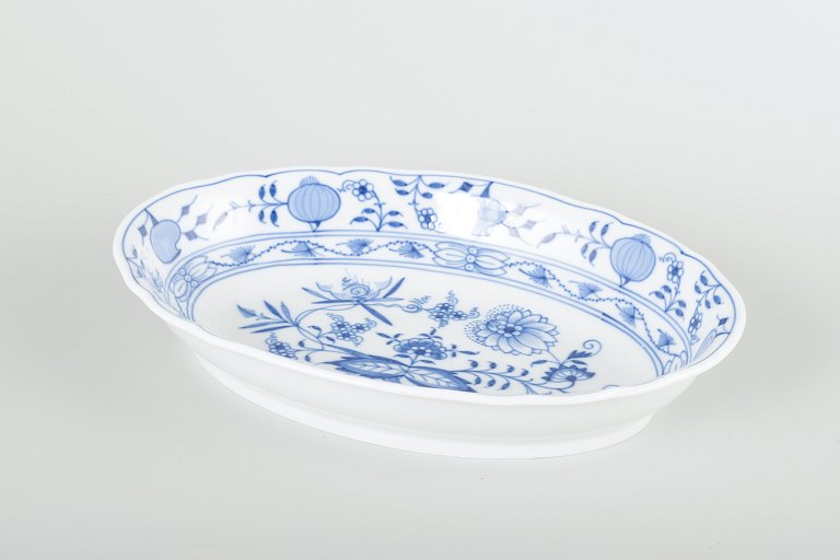 MeissenOval skål, “Løgmønstret”, midten af 1900-tallet.