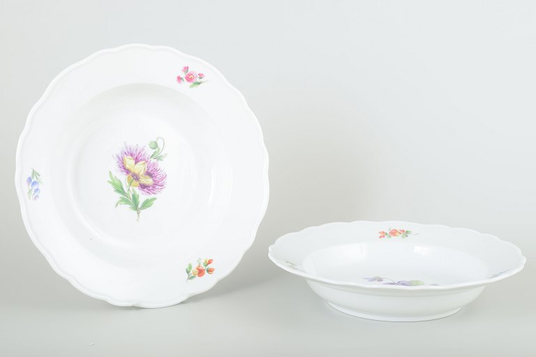 MeissenTo dybe tallerkener, ca. 1930’erne.