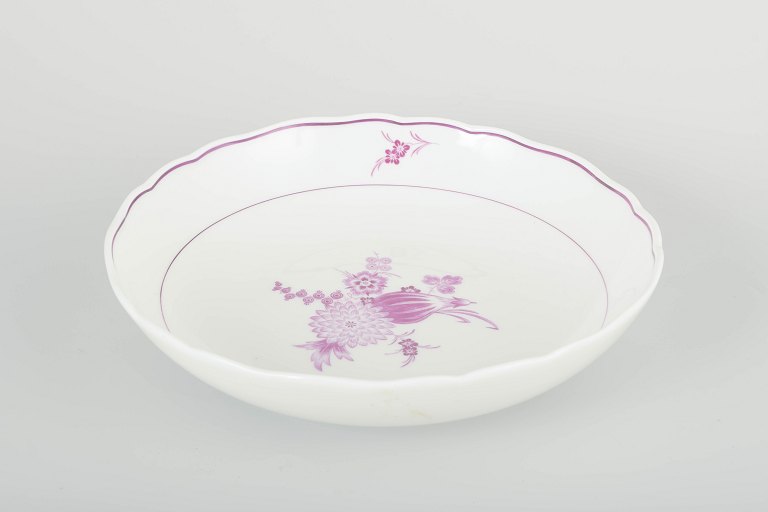 Meissen, GermanyRound bowl, 1930s.