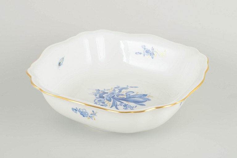 MeissenFirkantet skål med blødt svungne sider, tidligt/midt 1900-tal.