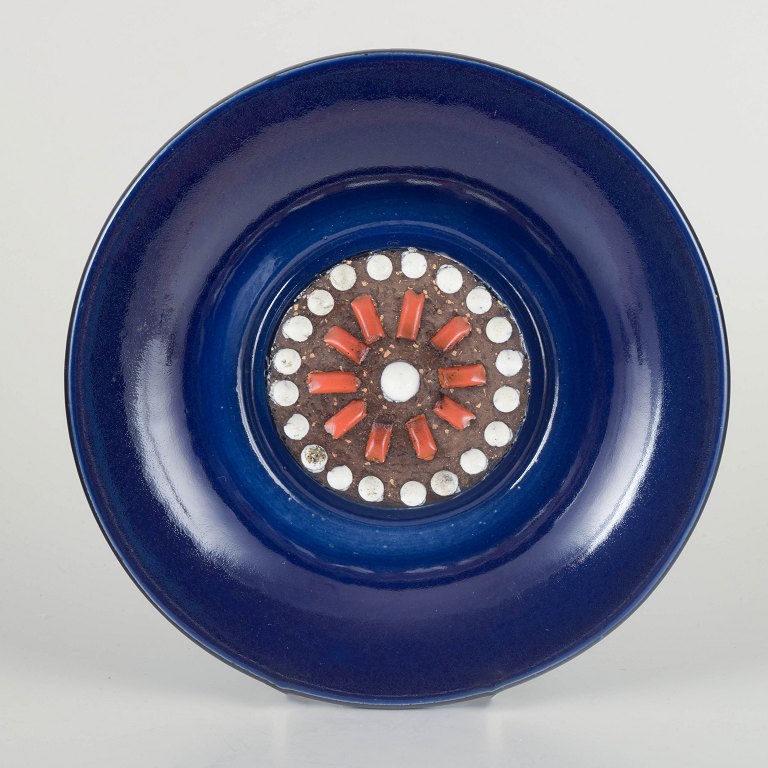 Upsala Ekeby / Decorative Cobalt-Blue DishDesigner: Mari Simmulson (1911–2000)