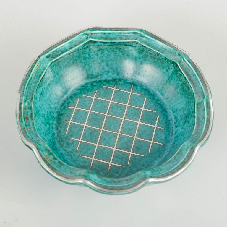 Wilhelm Kåge for GustavsbergArt Deco flower bowl from the Argenta series, 1940s.