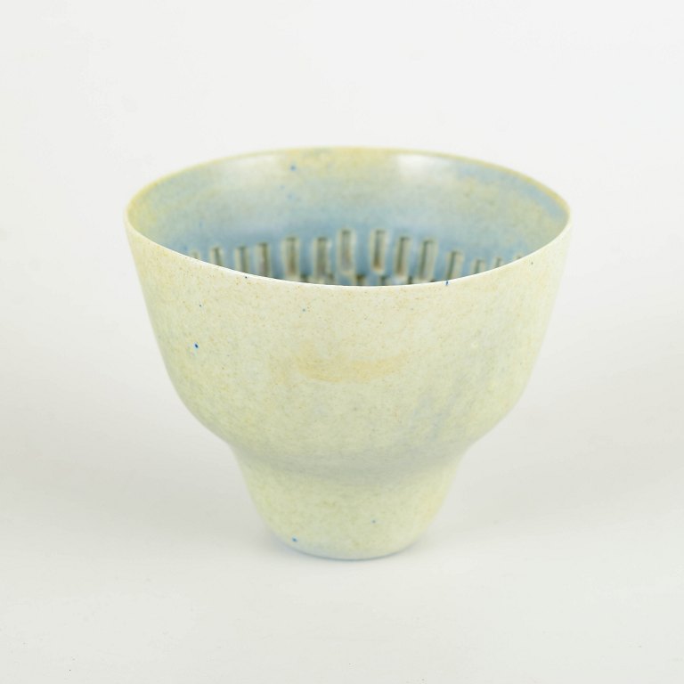 Scandinavian studio potter, likely Gustavsberg.Miniature bowl, 1960s.