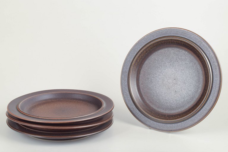Arabia FinlandPlates “Ruska”, 1960/70s.