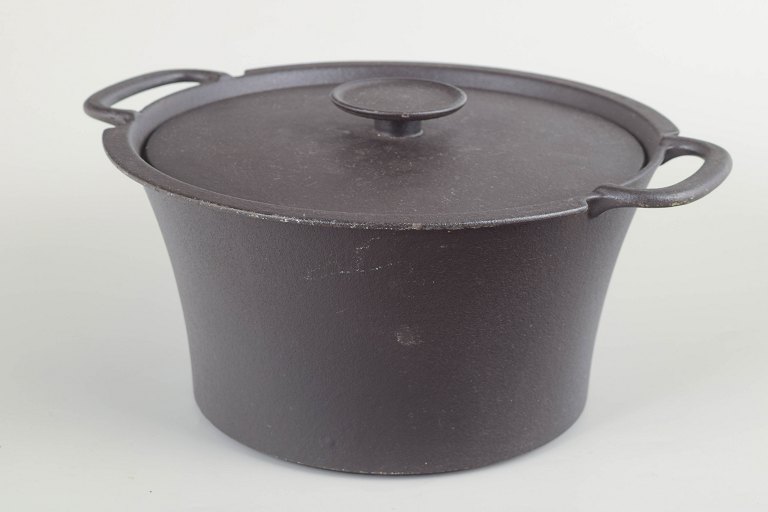 Rosenlew, FinlandStor støbejernsgryde med låg, 1970/80’erne.