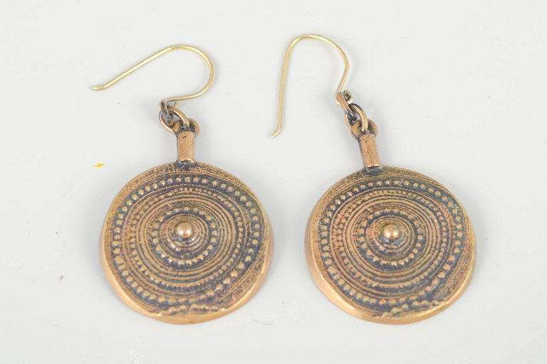 Jorma Laine, FinlandBronze earrings, 1970s.