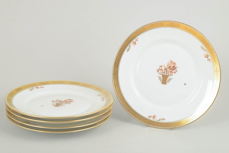 Royal CopenhagenGuldkurv, Sæt med 5 Frokosttallerkener.