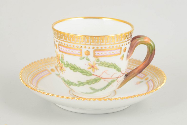 Royal Copenhagen Flora Danica moccakop med Underkop, 1960’erne